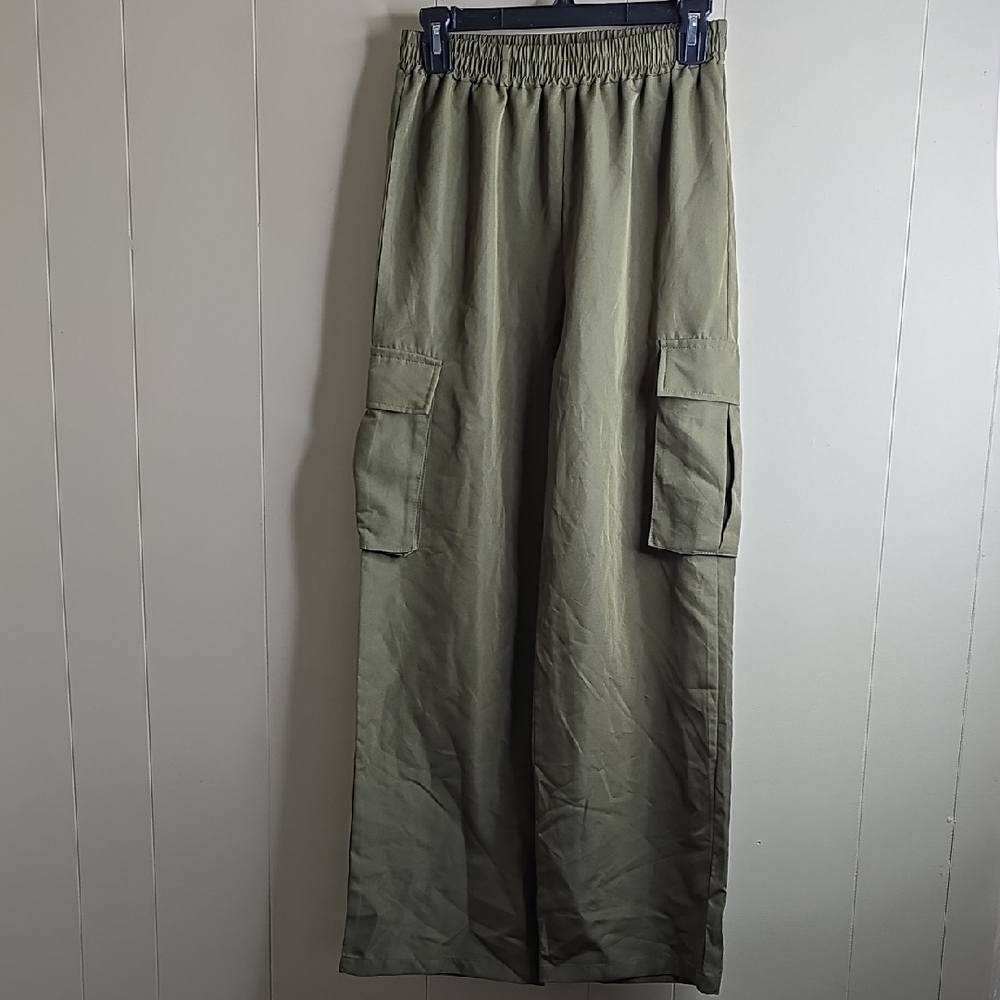 Shein Olive Green Loose Fit Casual  Cargo Pants 6-medium
